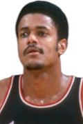 莫里斯-卢卡斯(Maurice Lucas)