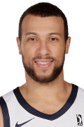 特雷-麦金尼-琼斯(Trey McKinney-Jones)